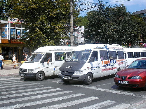 O şedinţă ieşită din comun… transportul în comun
