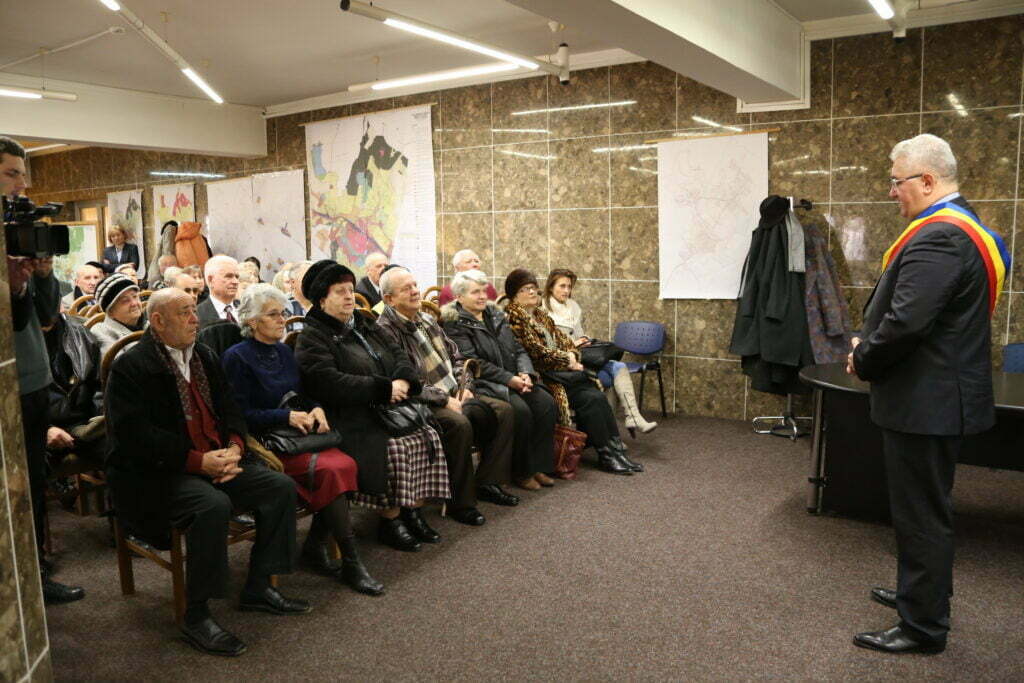 22 de „cupluri de aur”, premiate de primarul Lungu