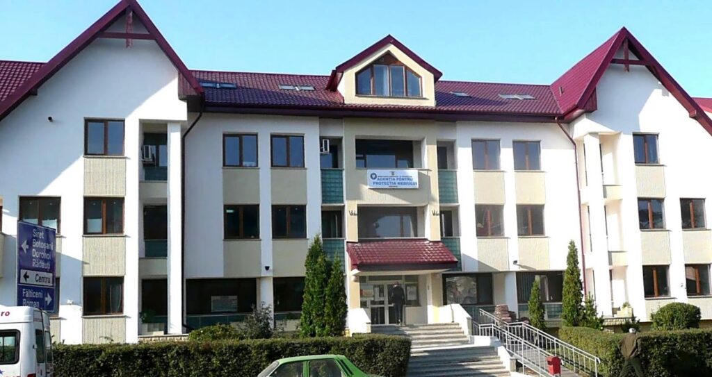 Protest la APM Suceava, din cauza salariilor mici