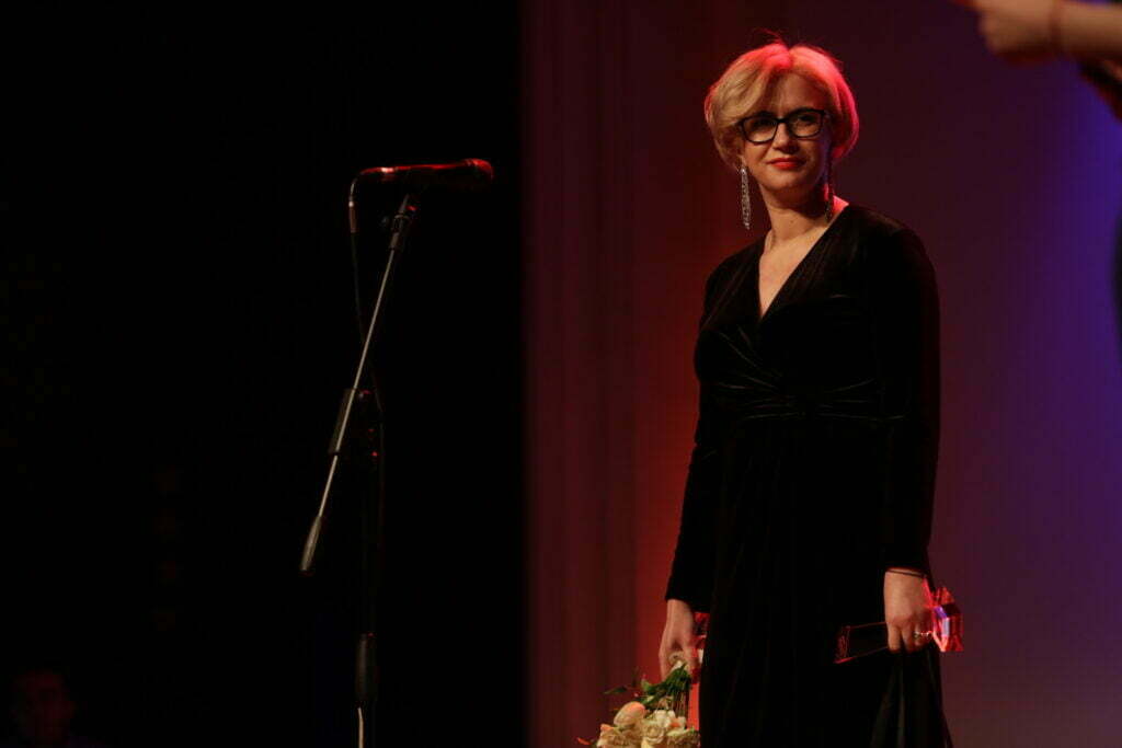Alina Ciupercovici, premiată de „Avantaje”