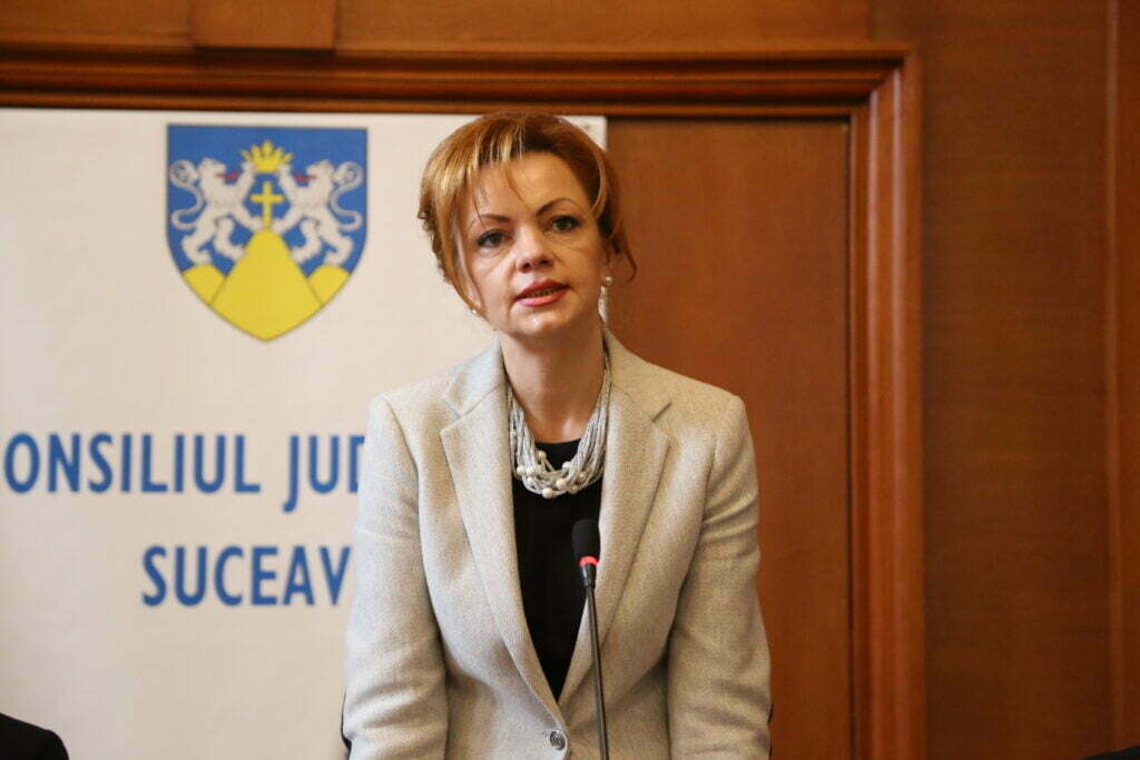 Condoleanţe pentru familia poliţistului ucis în Gara Burdujeni