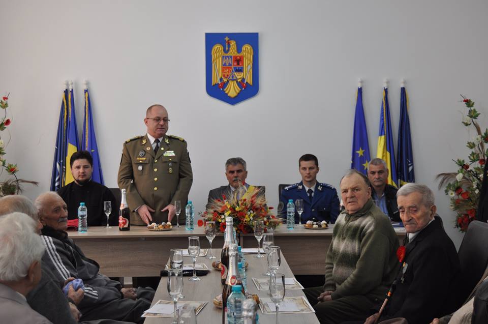 Veteranii de război cîmplungeni, omagiaţi