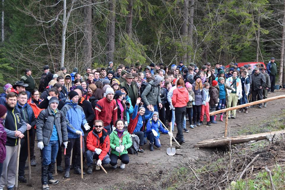 250 de voluntari, 4.500 de pomi plantaţi