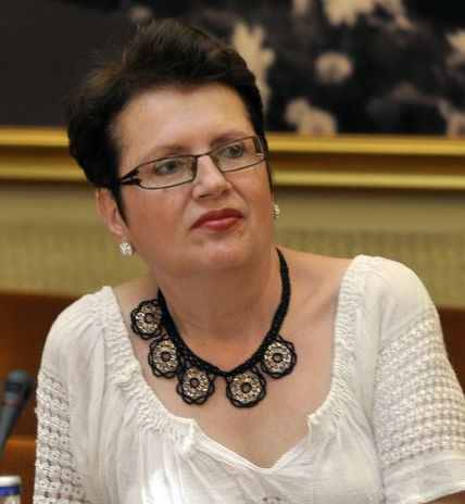 CJ a semnat două acorduri care să permită efectuarea lucrărilor pentru modernizarea drumului Dărmăneşti-Iaşi-Dolhasca