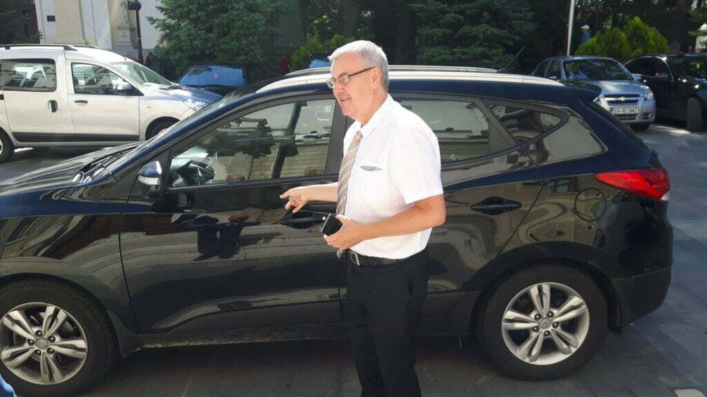 Ambasadorul Belarusului a venit la Suceava cu o maşină pe care a condus-o singur