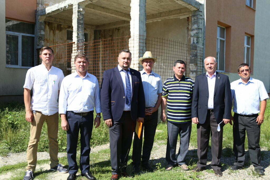 Revoltă a consilierilor împotriva primarului de la Mitoc