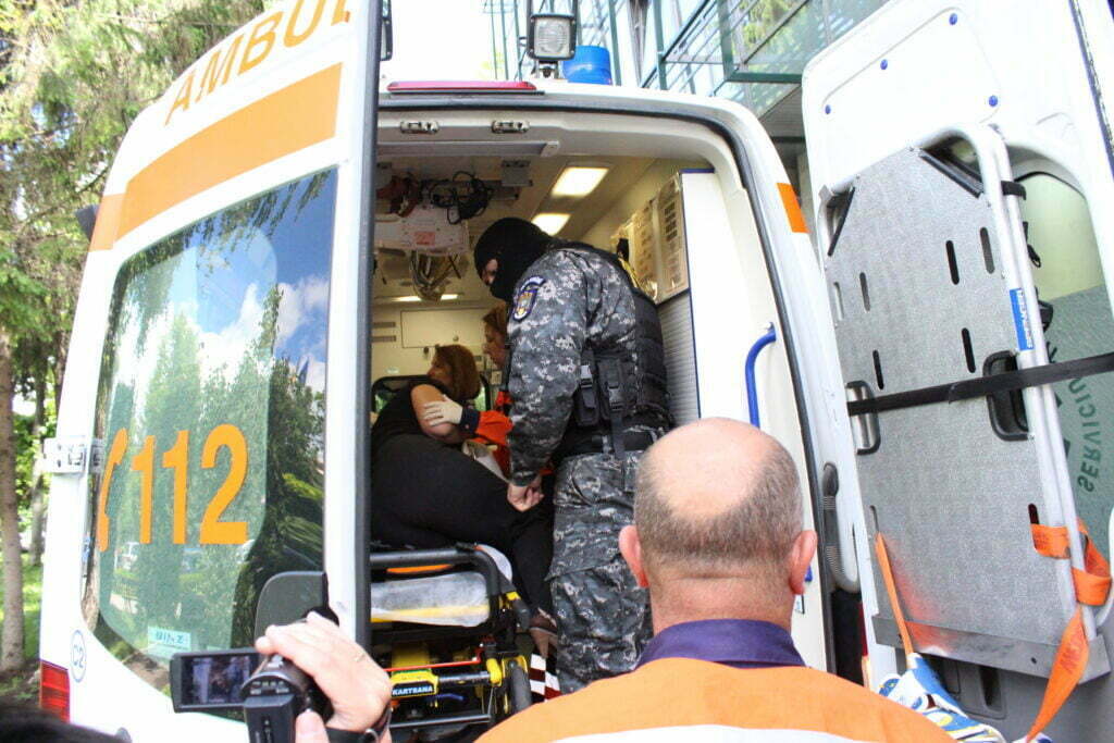 Peste 30.000 de apeluri de urgenţă, la dispeceratul ISU-Ambulanţă