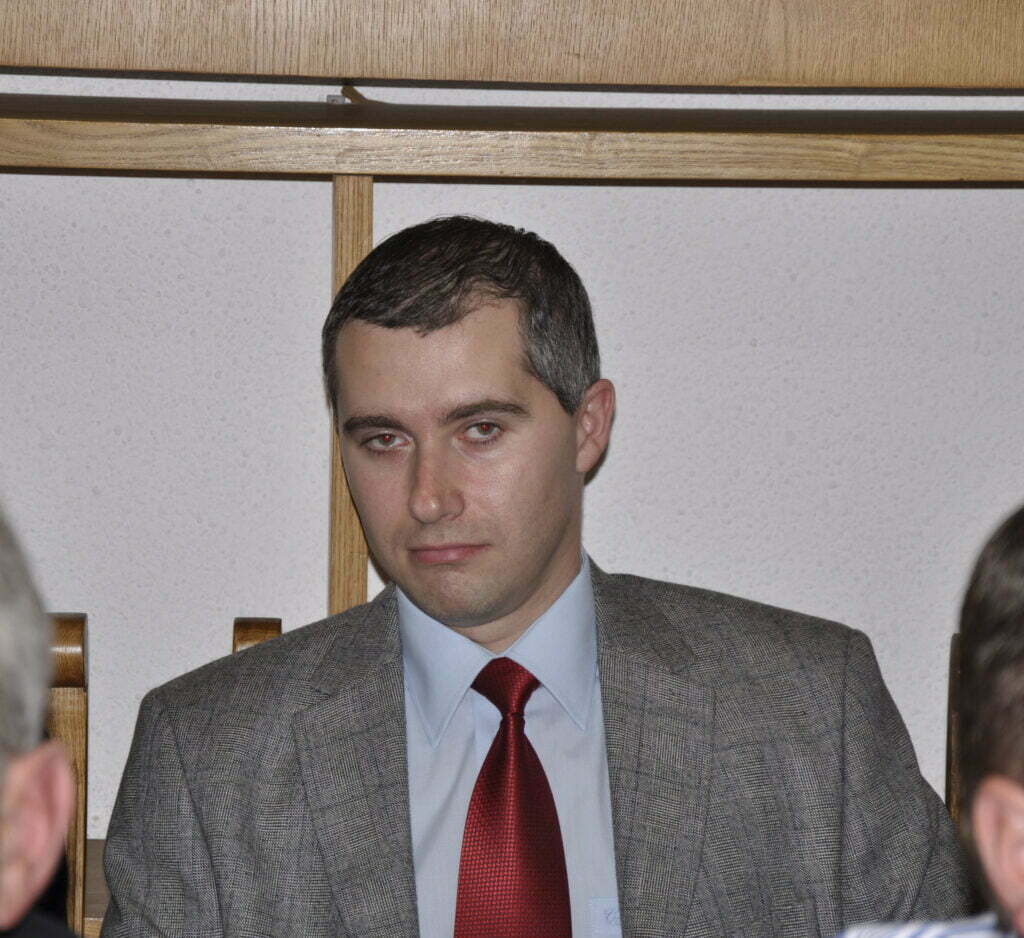 Adomniţei, fostul administrator public al Sucevei, a trecut prima probă pentru şefia AJPIS