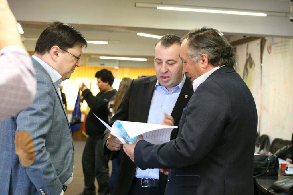 Viceprimarul PNL Harşovschi, acuzat de preşedintele PSD Cuşnir de minciună
