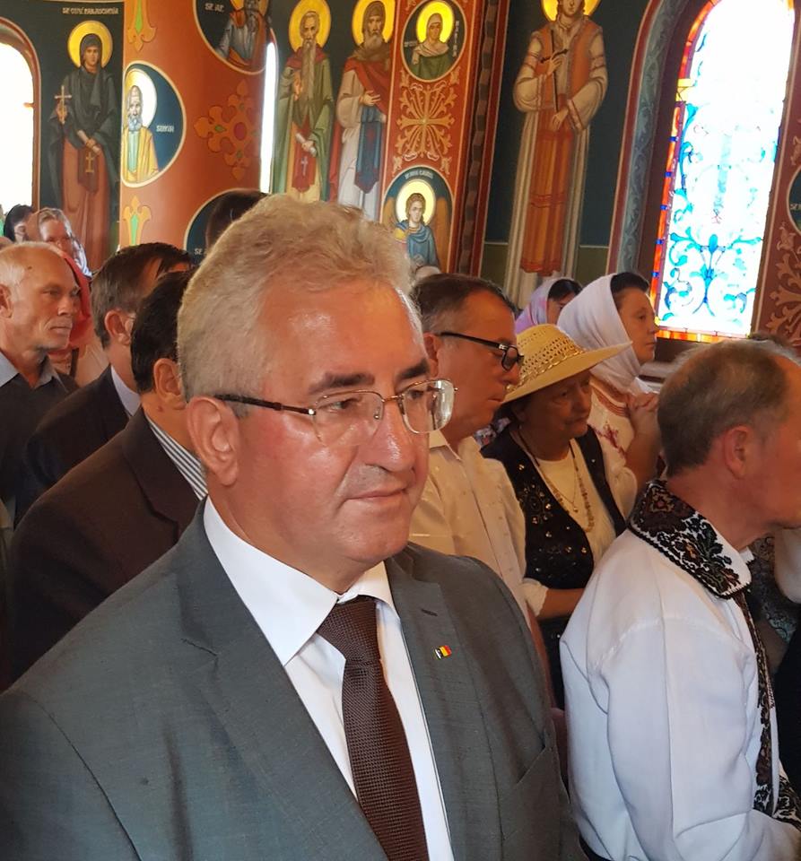 Pictura unei biserici din Burdujeni Sat, sfințită de Înaltul Pimen