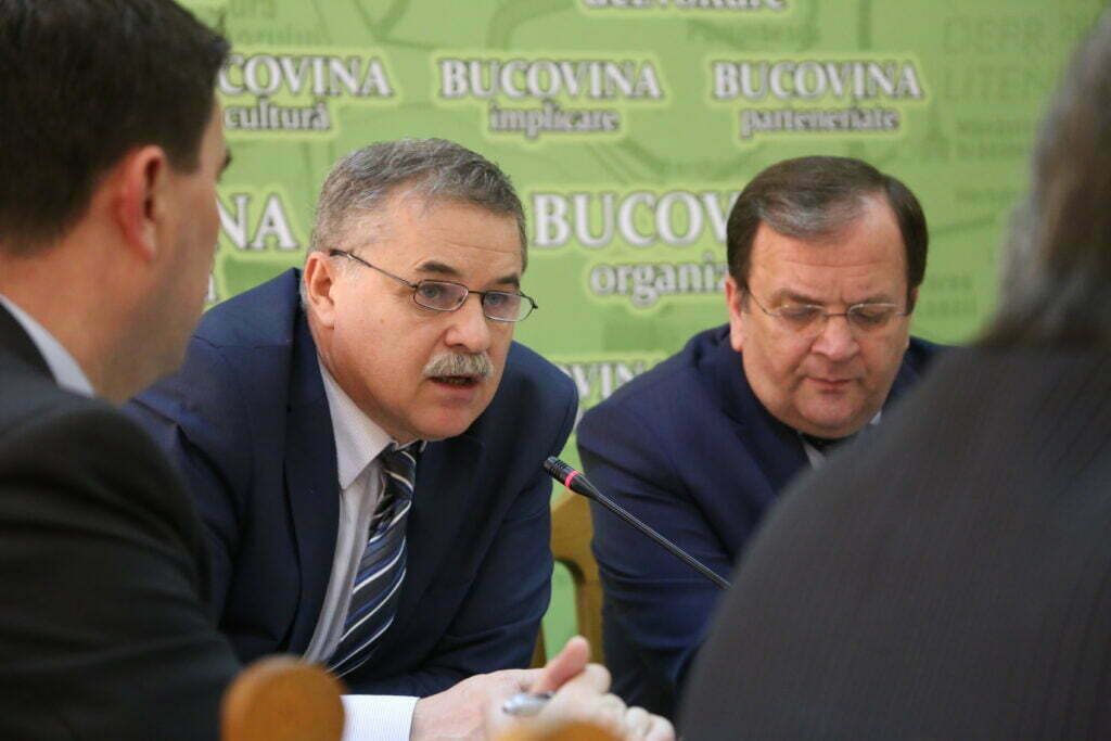 Desfiinţaţi Consiliul Judeţean Suceava!