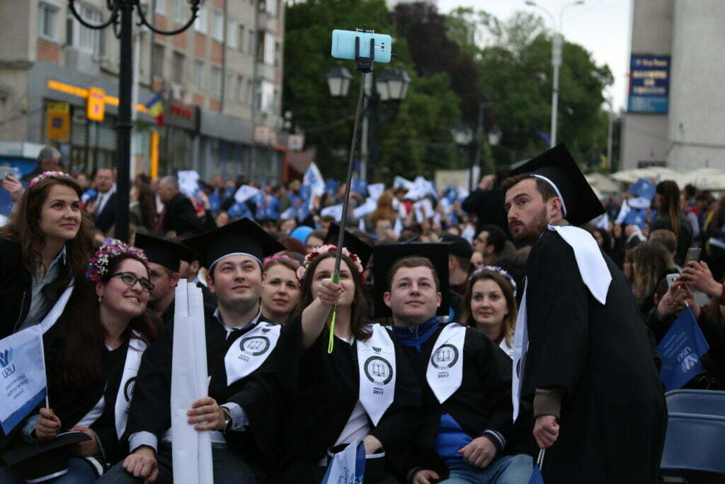 Încă 279 de locuri bugetate la USV