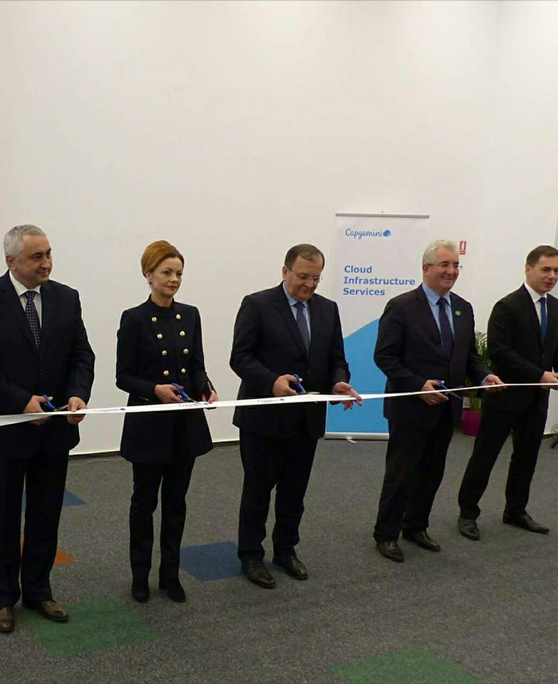50 de tineri IT-işti, angajaţi de Capgemini la Suceava