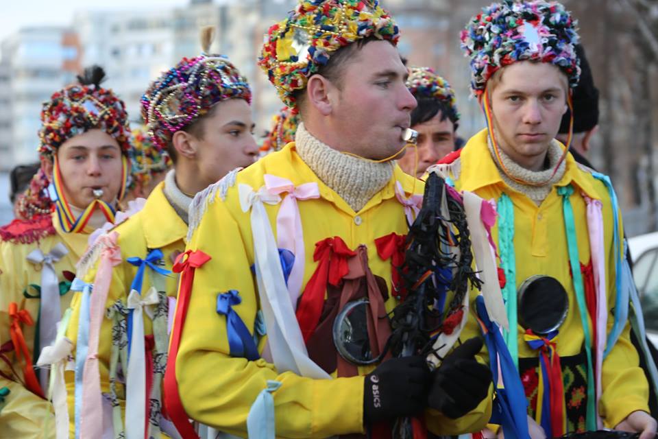 Cea mai mare paradă a obiceiurilor populare din judeţ