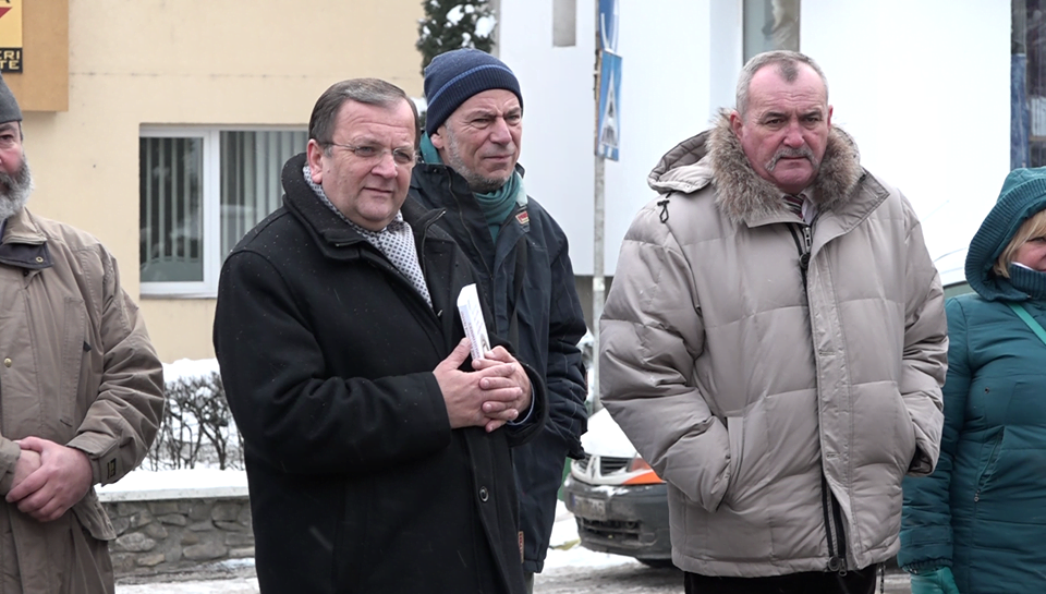 Slujbă de pomenire şi coroane de flori pentru Mihai Eminescu