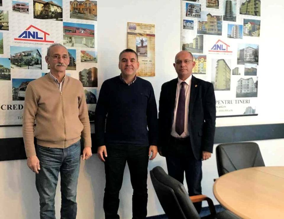 Bloc ANL cu 24 de apartamente, la Siret