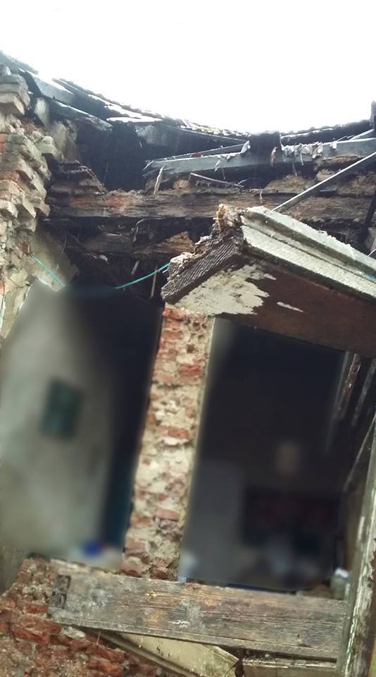 Femeie blocată în locuinţă, salvată de pompieri