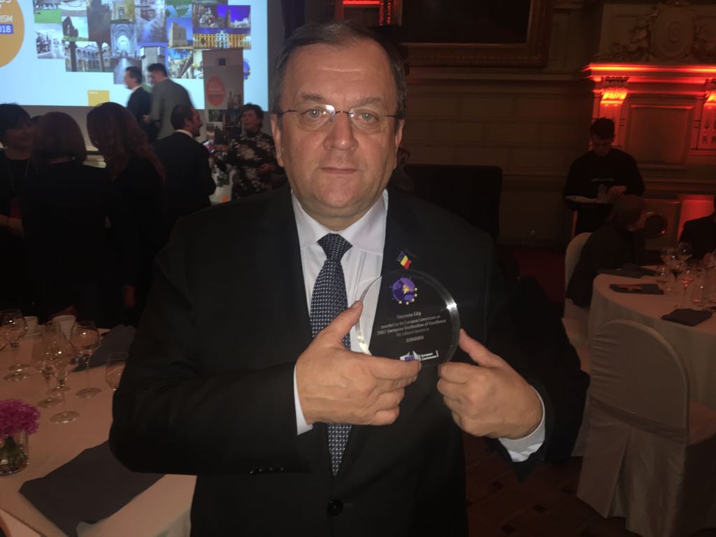 Trofeu primit de Suceava la Bruxelles