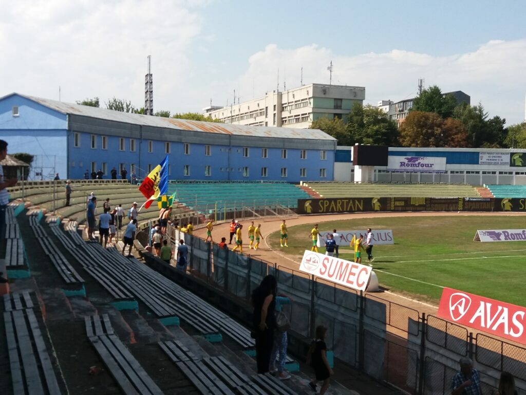 Alţii fac stadioane