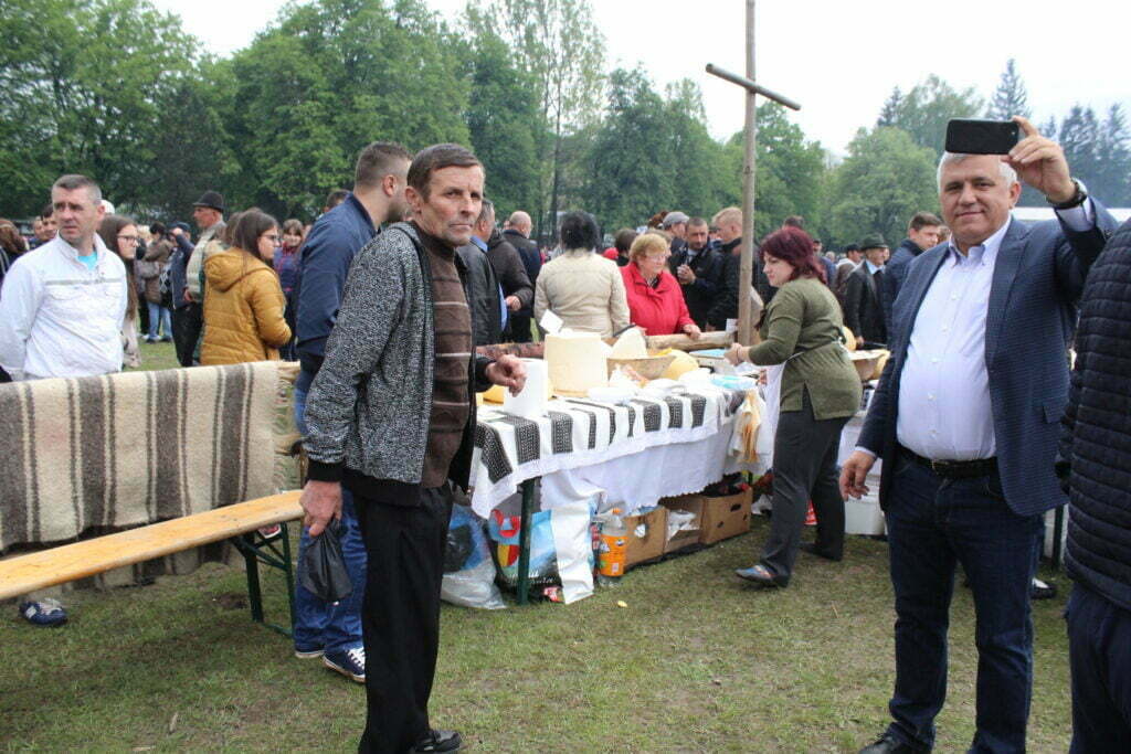 Cum naiba să-l crezi pe deputatul Mihalescul?