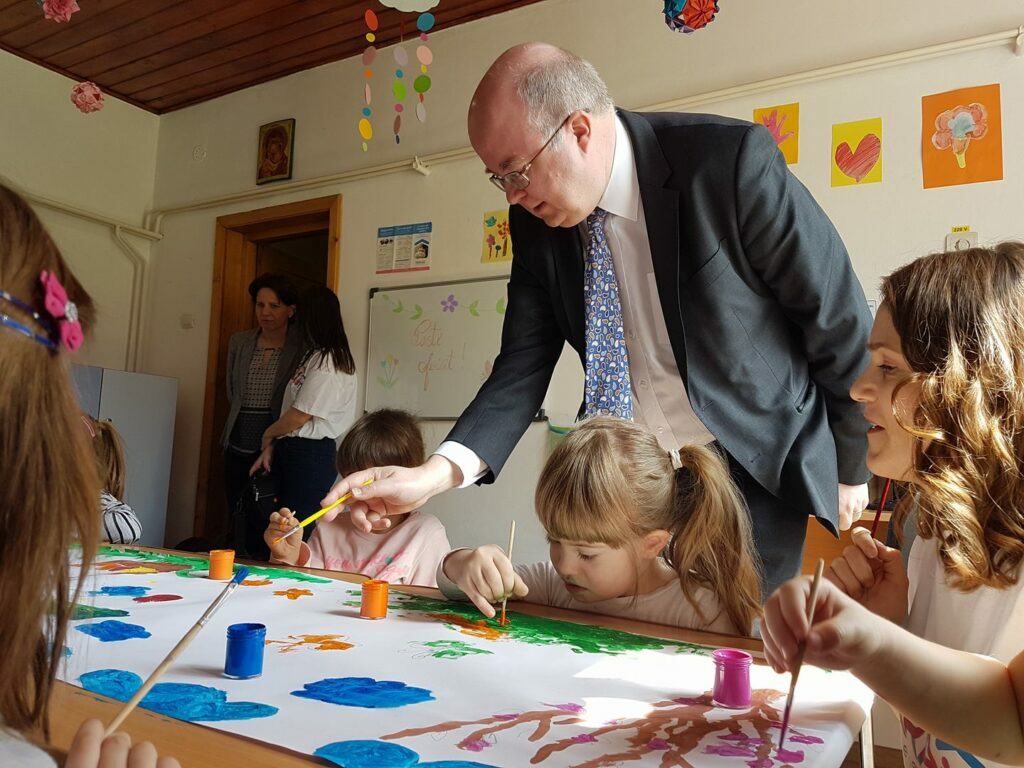 Ambasadorul, îngrijorat la Bucureşti, neîngrijorat la Suceava