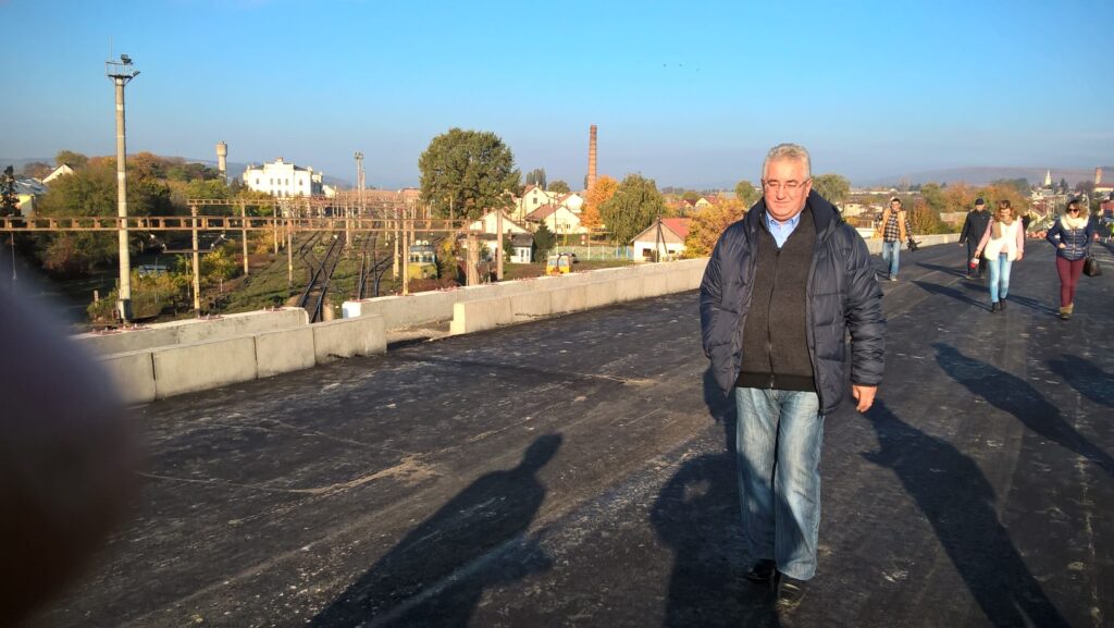 Noul pod peste Suceava, 104,4 metri
