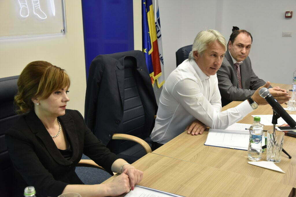 Ministrul Teodorovici vrea banii, nu evazionişti în puşcărie