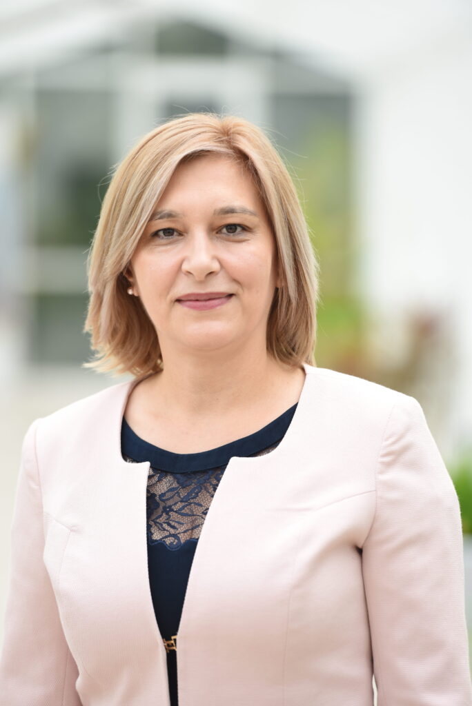 Practică pentru 250 de studenţi