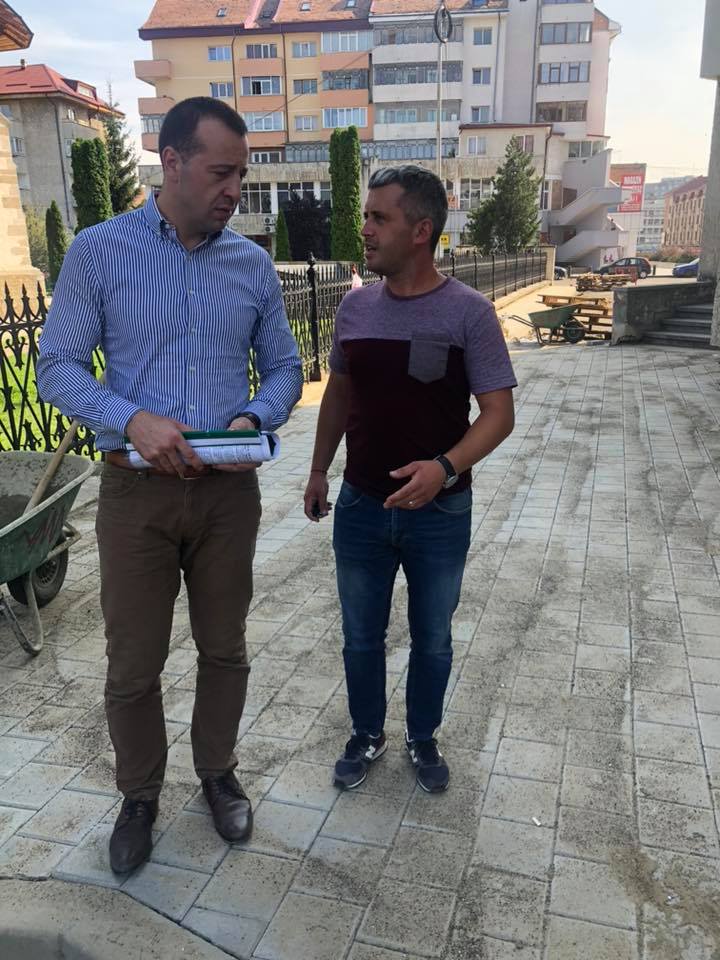 Trotuare reparate pe strada Curtea Domnească