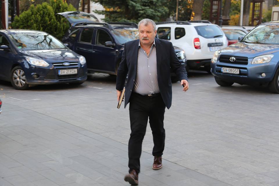 Fată lovită de maşina condusă de silvicultorul Solovăstru