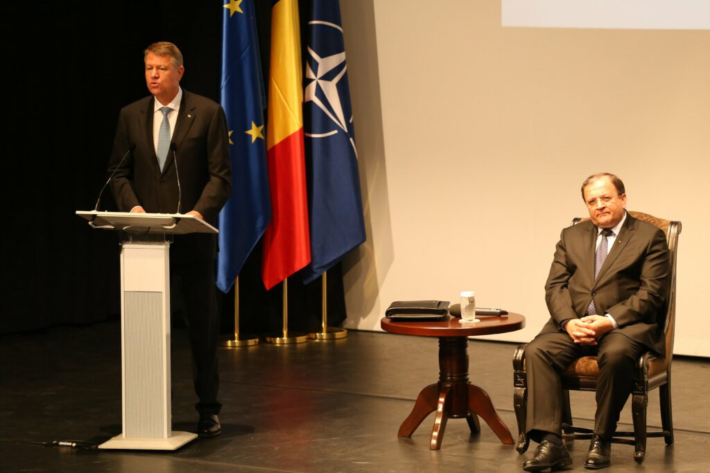Iohannis, la bustul lui Flondor, la Muzeu şi la Cetate