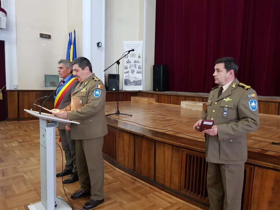 Distincţii prezidenţiale pentru trei angajaţi ai Colegiului Militar de la Cîmpulung