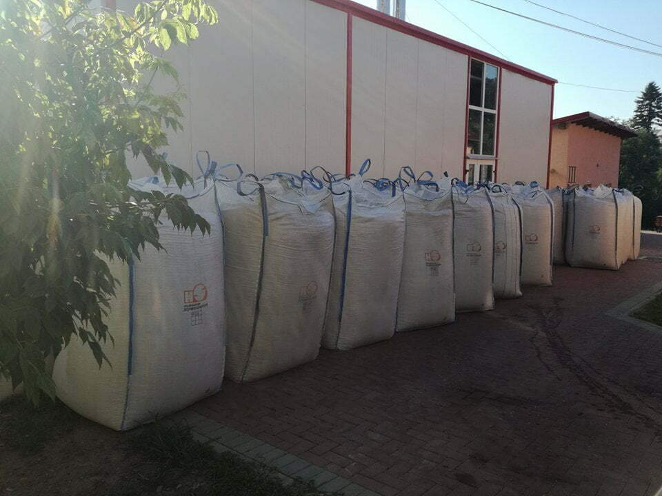 Holzindustrie Schweighofer a donat 70 de tone de peleți pentru încălzirea Spitalului de Boli Cronice din Siret