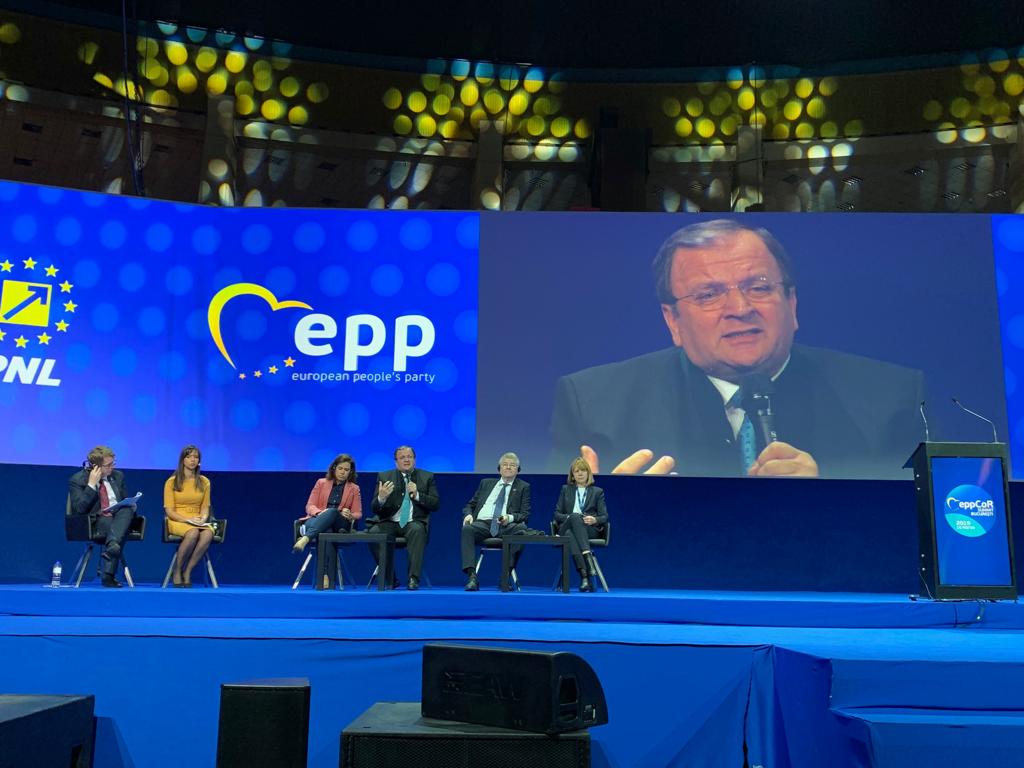 Flutur, discurs despre autostrăzi la Summitul PPE