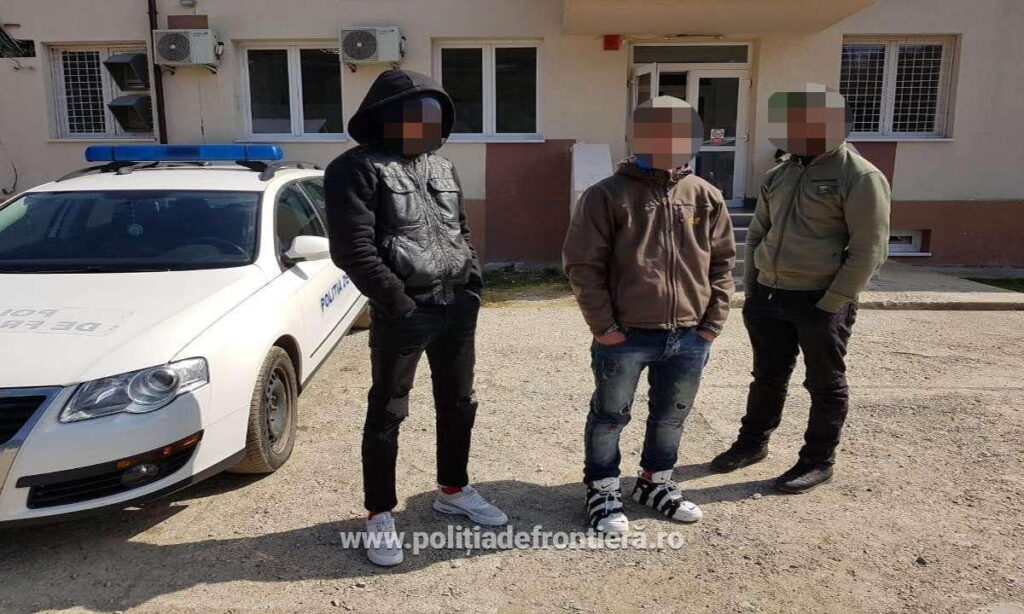 Trei libieni, prinşi pe traseul Falcău – Brodina