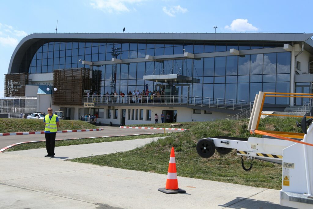 Aeroportul Suceava, al şaptelea din ţară