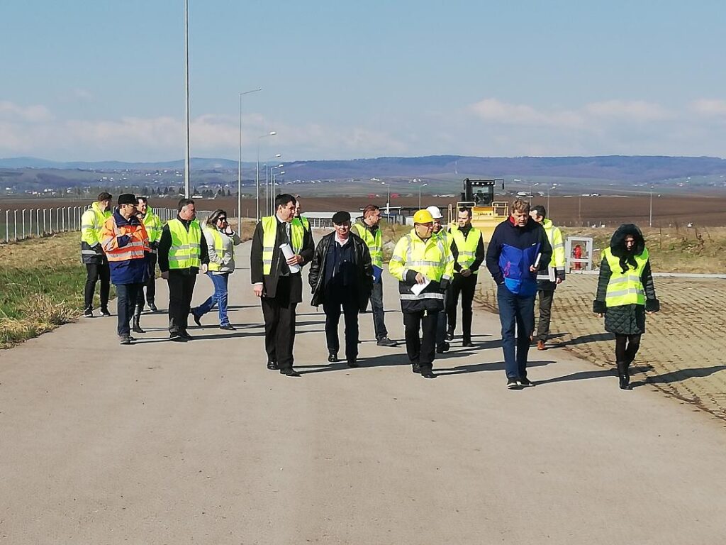 Groapa de gunoi de la Moara: Funcţională, probabil, peste o lună