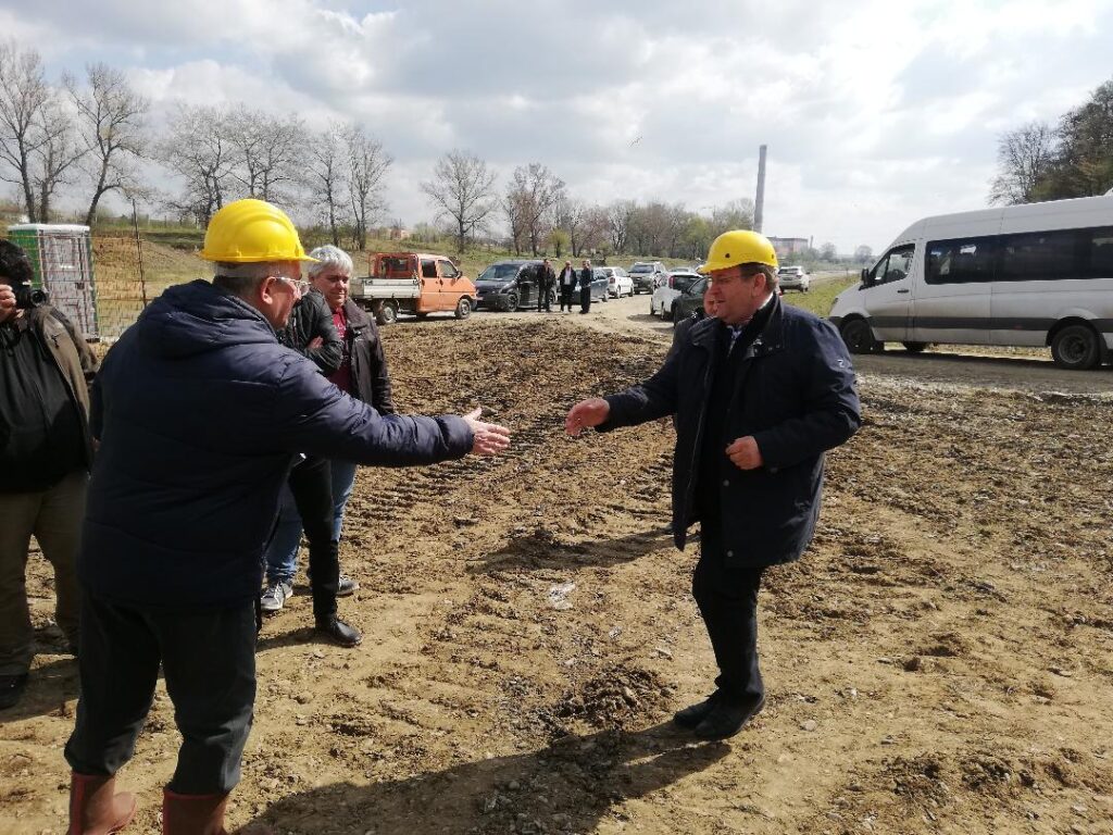 Flutur şi Lungu nu mai încap în aceeaşi teacă?