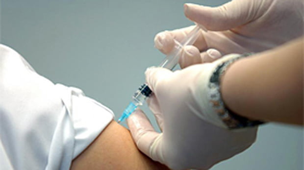 Medicii de familie, chemaţi să reevalueze necesarul de vaccin contra HPV