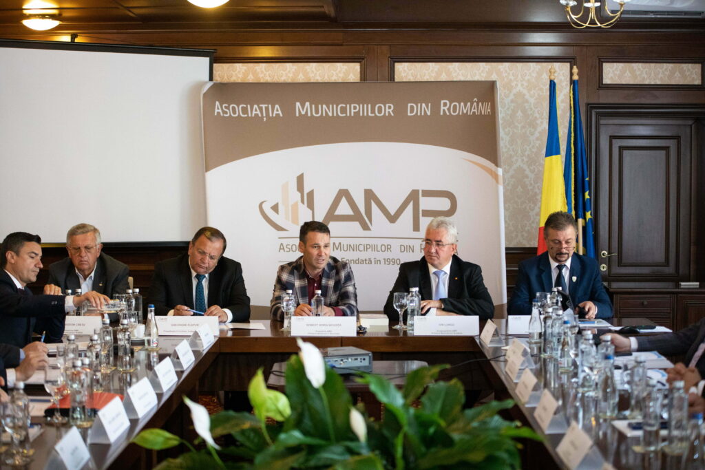 Primarii de municipii, planuri la Suceava pentru discuţii cu Guvernul