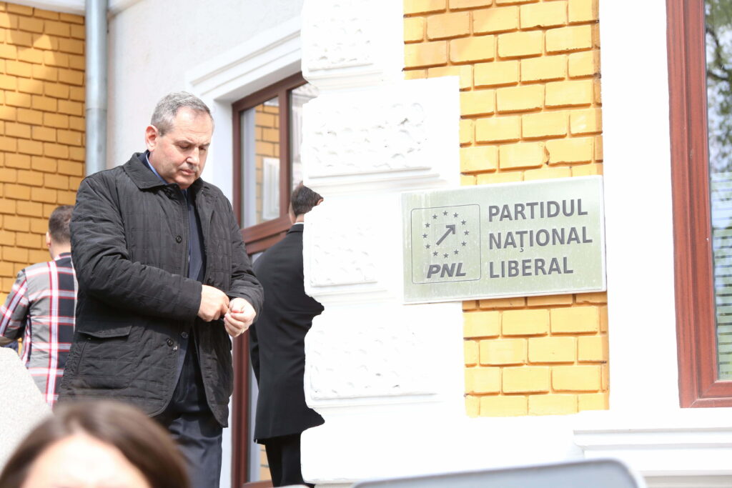 Şalar renunţă la mandatul de consilier judeţean