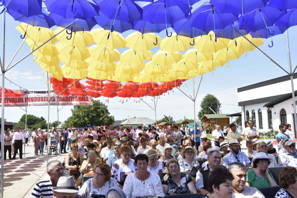Cornu Luncii: 20 de producători locali, la Festivalul Produselor Tradiţionale