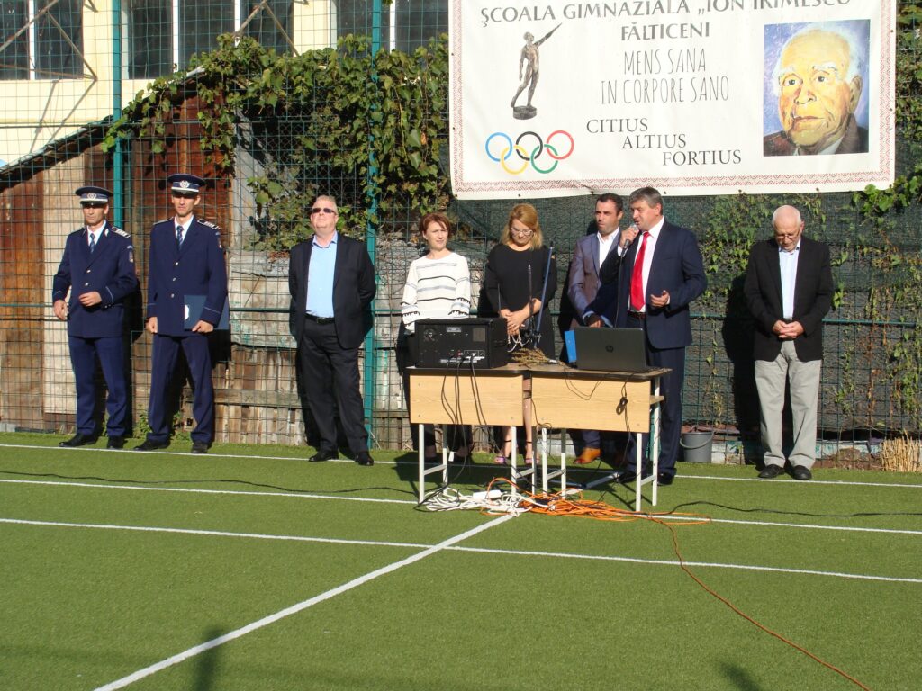 1,7 milioane de lei din bugetul local, pentru şcolile din Fălticeni