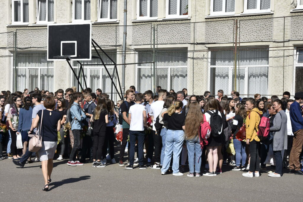 A început şcoala, aleşilor le vin idei