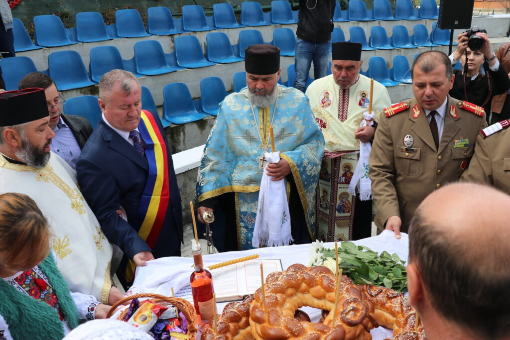 Slujbă religioasă şi program artistic în memoria eroului Ioan Grosaru