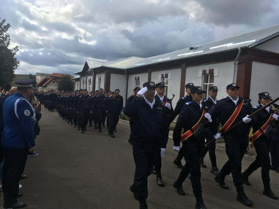 Şcoala de Jandarmi Fălticeni, o nouă promoţie de sergenţi majori