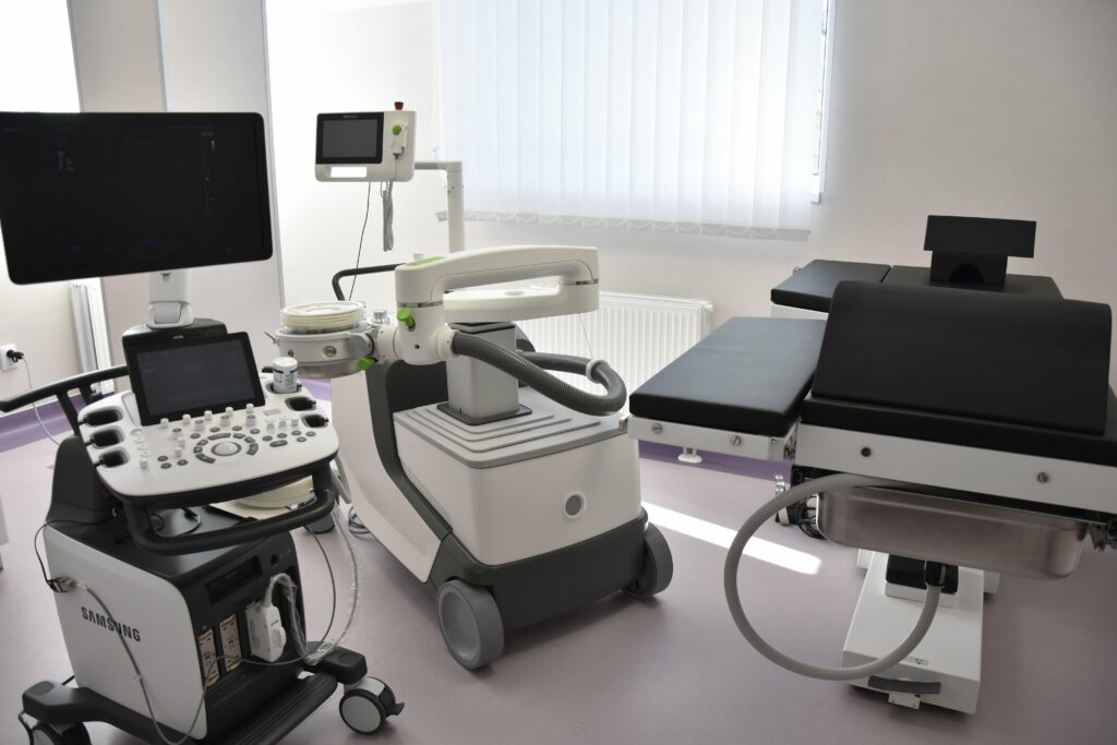 Oraşele apropiate, spitalele despărţite de ani lumină