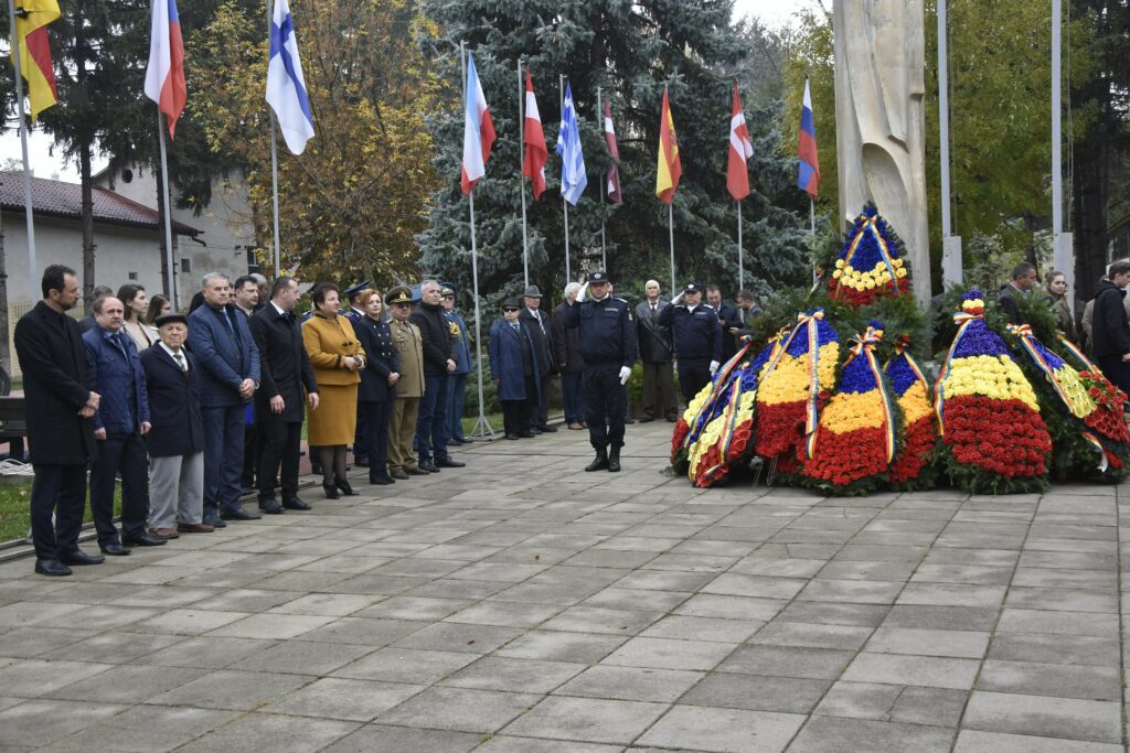 Mari patrioţi mai sîntem