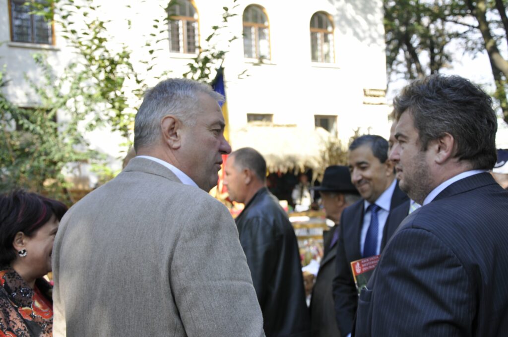 Ca să fim corecţi pînă la capăt