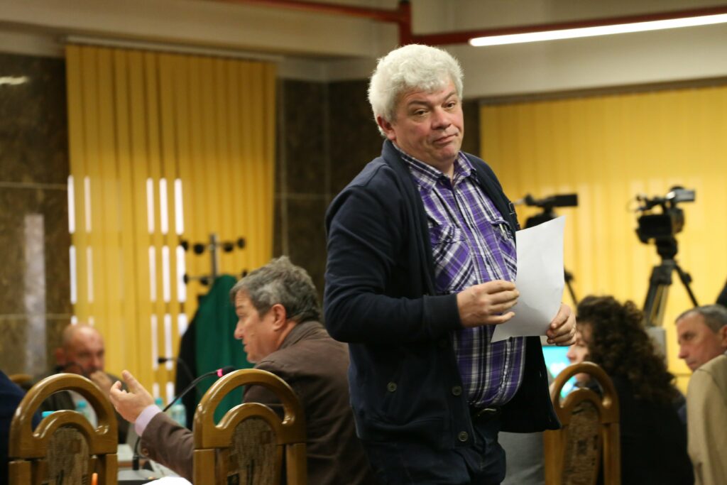 La plecarea lui Bogdan